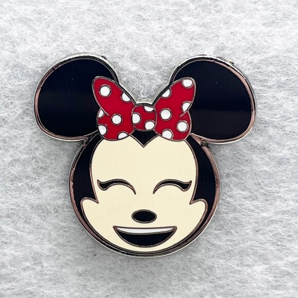 🔮 5/$25 Disney Minnie Mouse Smiling Emoji‎ Pin - Picture 1 of 2